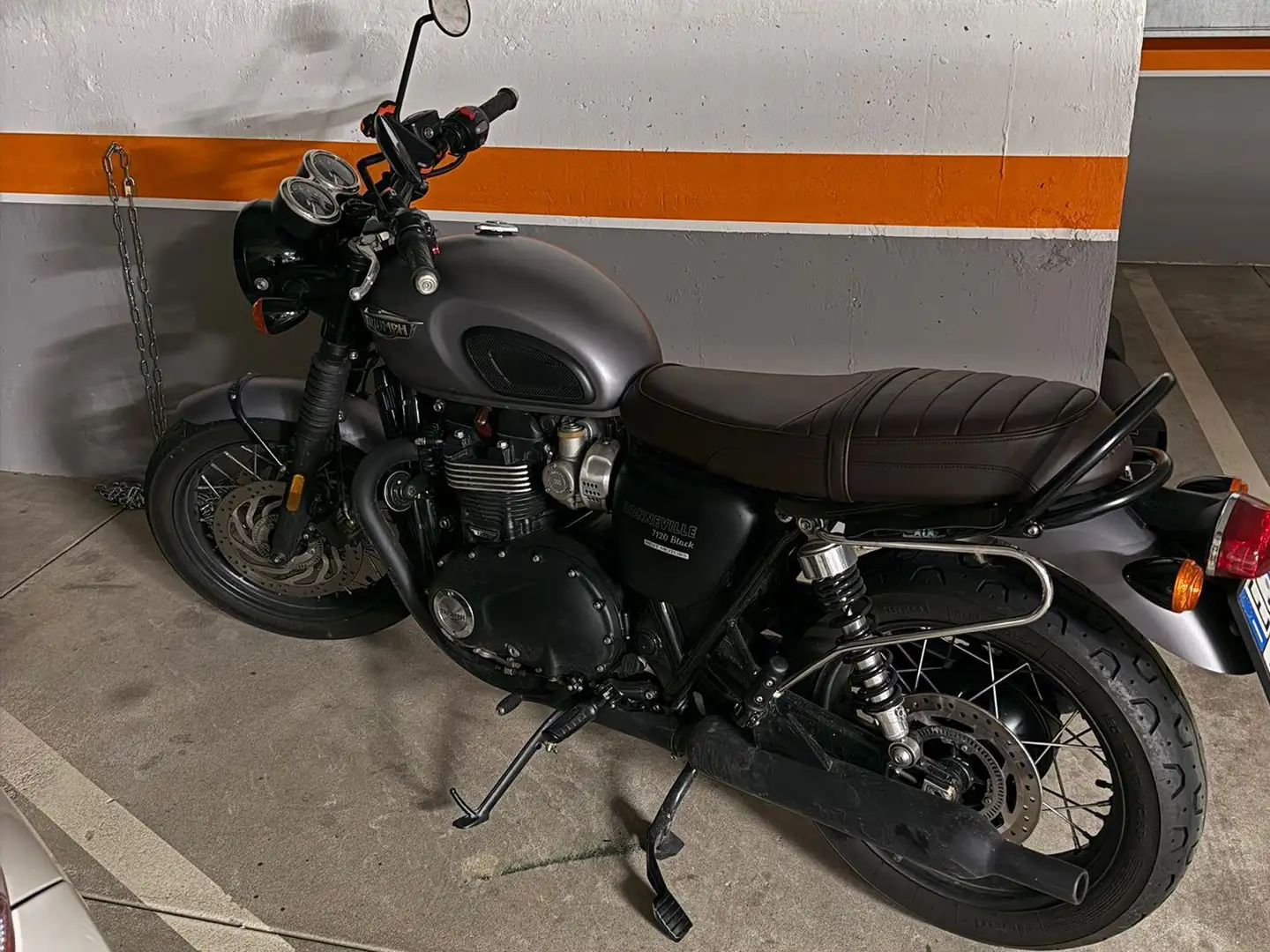 Triumph Bonneville T120 Black Grigio - 1