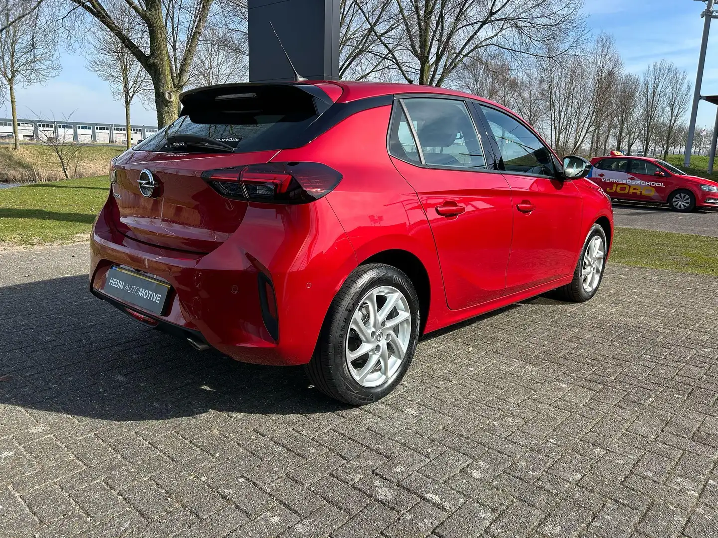 Opel Corsa 1.2 GS 100PK GS Line | Navigatie via App | Airco | Rojo - 2