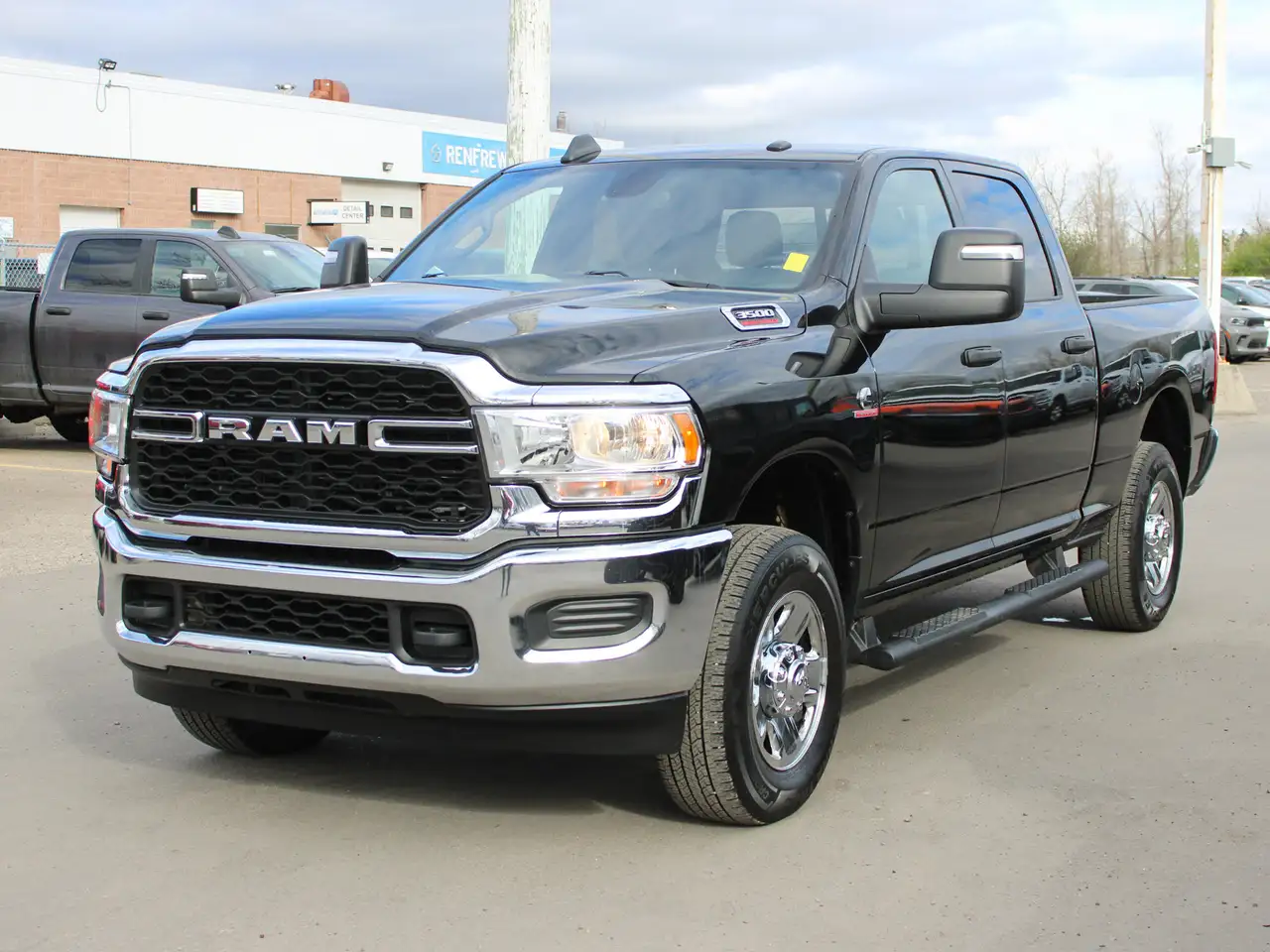 RAM 3500 снимка RAM 3500