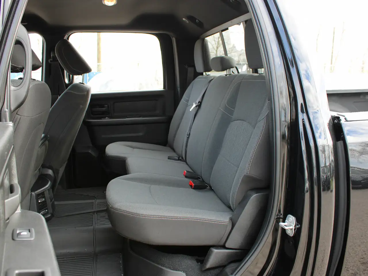 RAM 3500 снимка RAM 3500