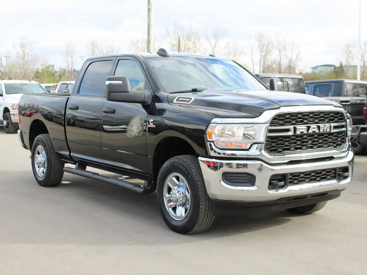 RAM 3500 снимка RAM 3500