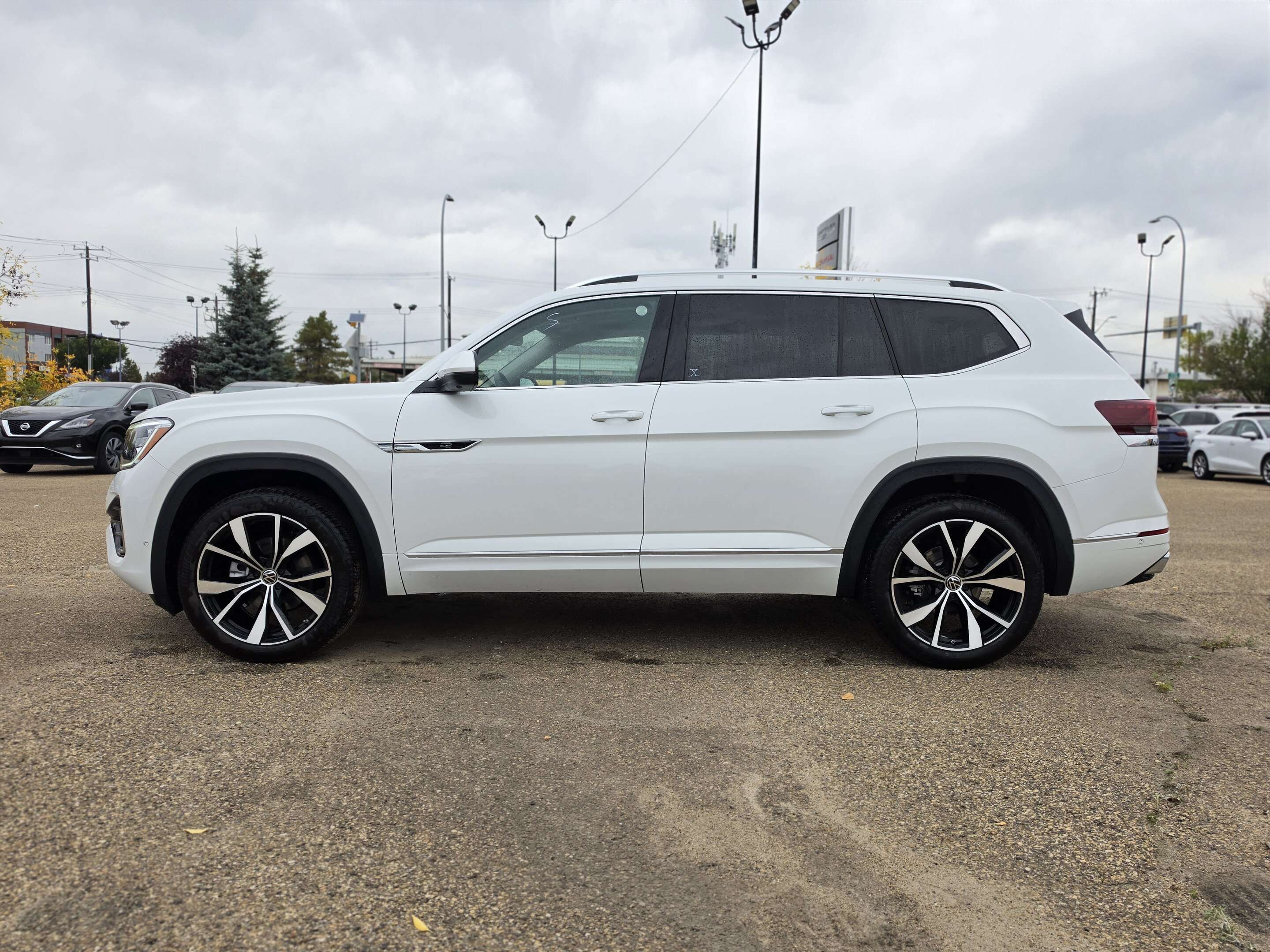 2026 Volkswagen Atlas Execline — photo 3