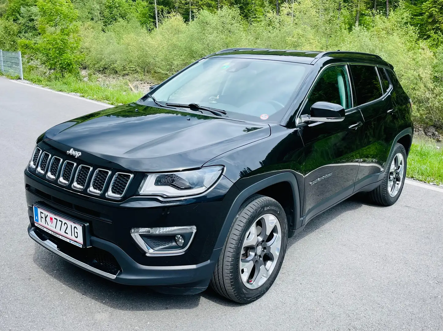 Jeep Compass Compass 2.0 MultiJet Active Drive Limited Schwarz - 1