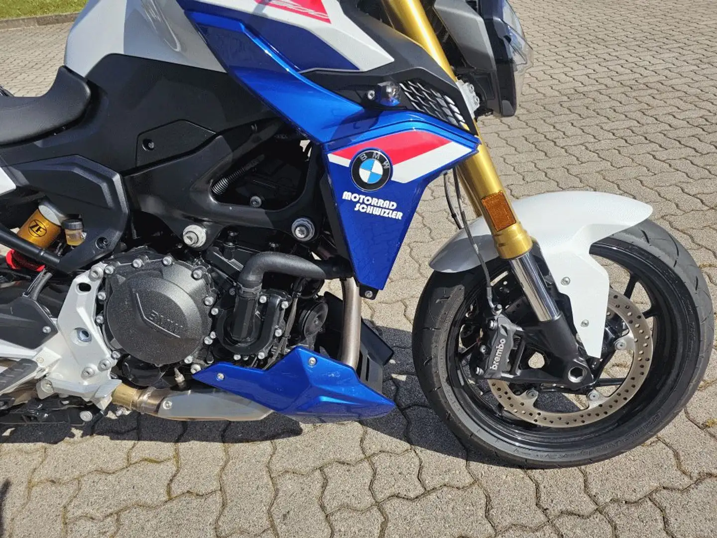 BMW F 900 R Top-Zustand mit Koffersatz - 2