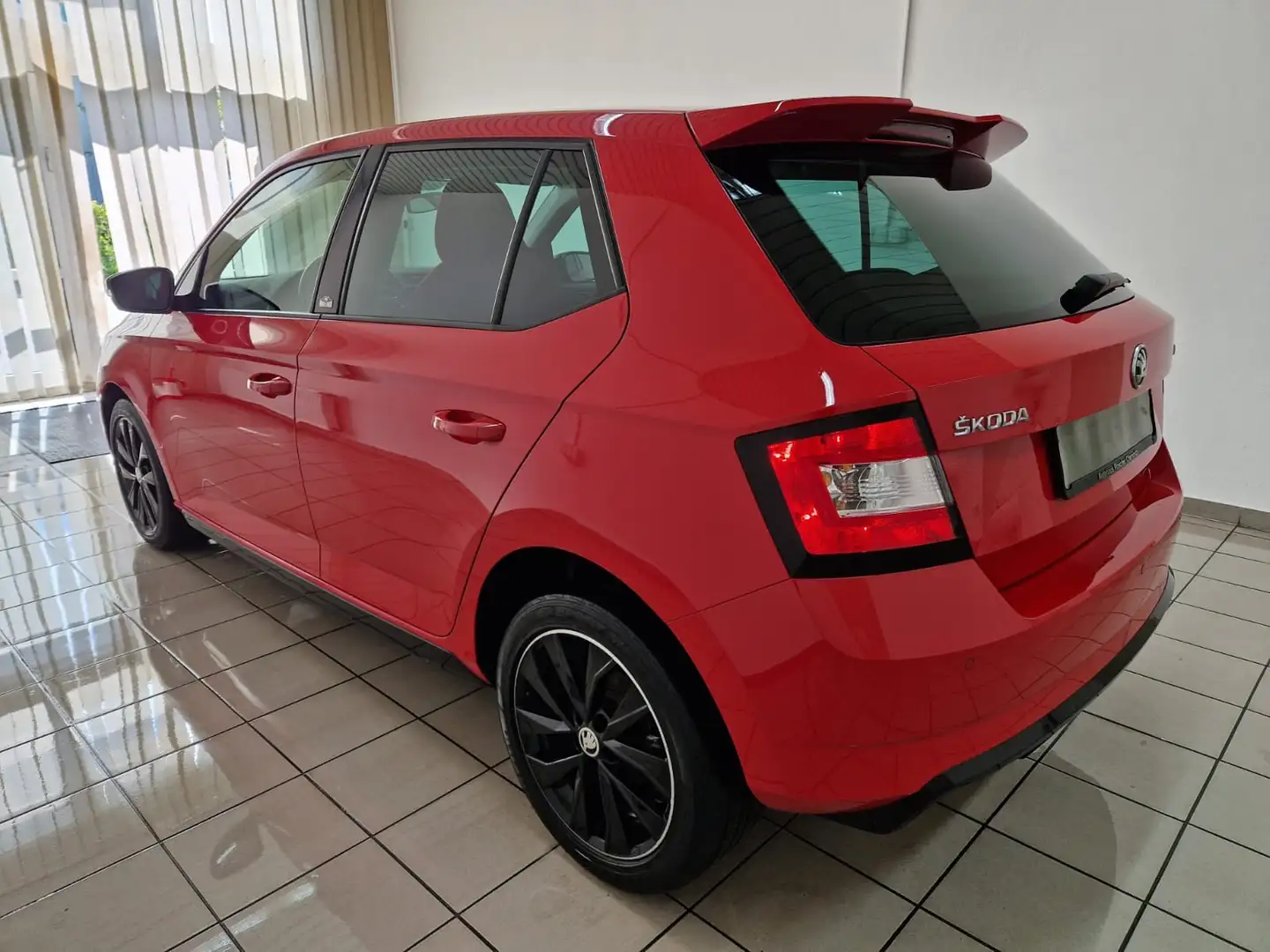 Skoda Fabia Sondermodell Monte Carlo Panorama SmartLink Rot - 2