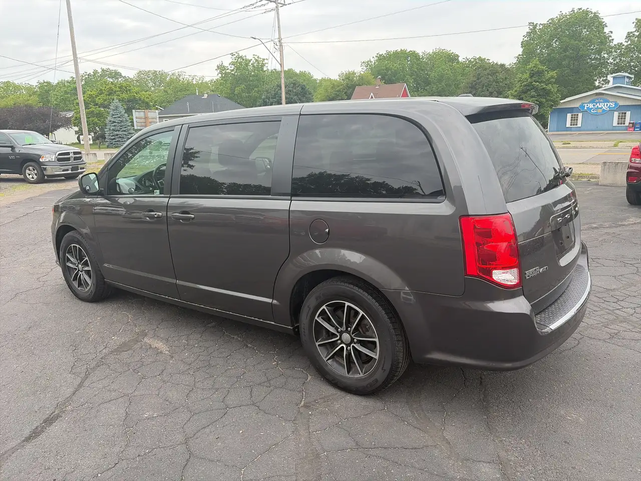Dodge Grand Caravan fotografie Dodge Grand Caravan