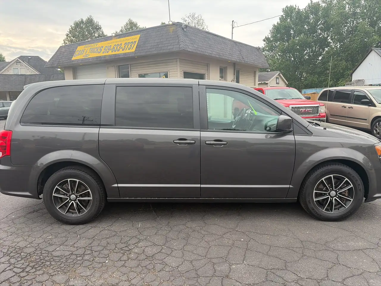 Dodge Grand Caravan fotografie Dodge Grand Caravan