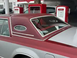 Lincoln Continental Mark V Coloma rose (Esval) 1/43e