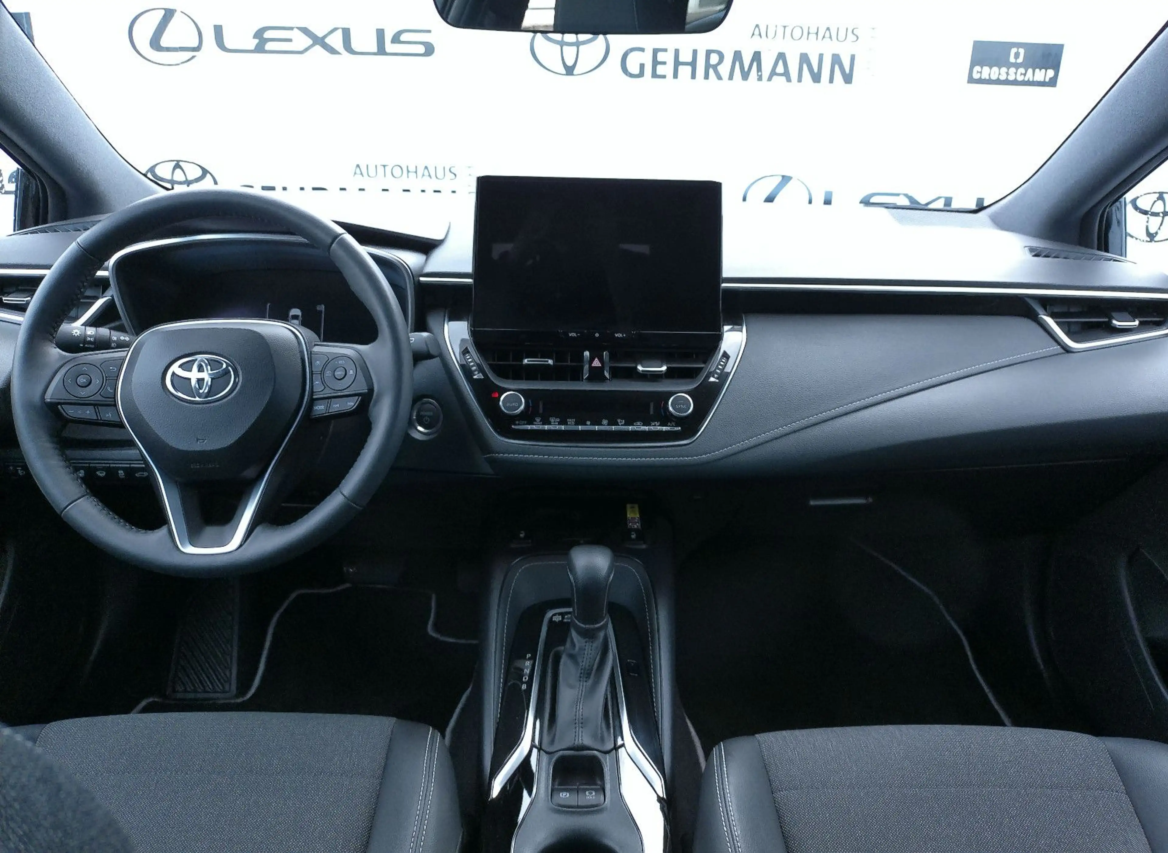 Toyota Corolla Touring Sports Hybrid Team D — photo 8