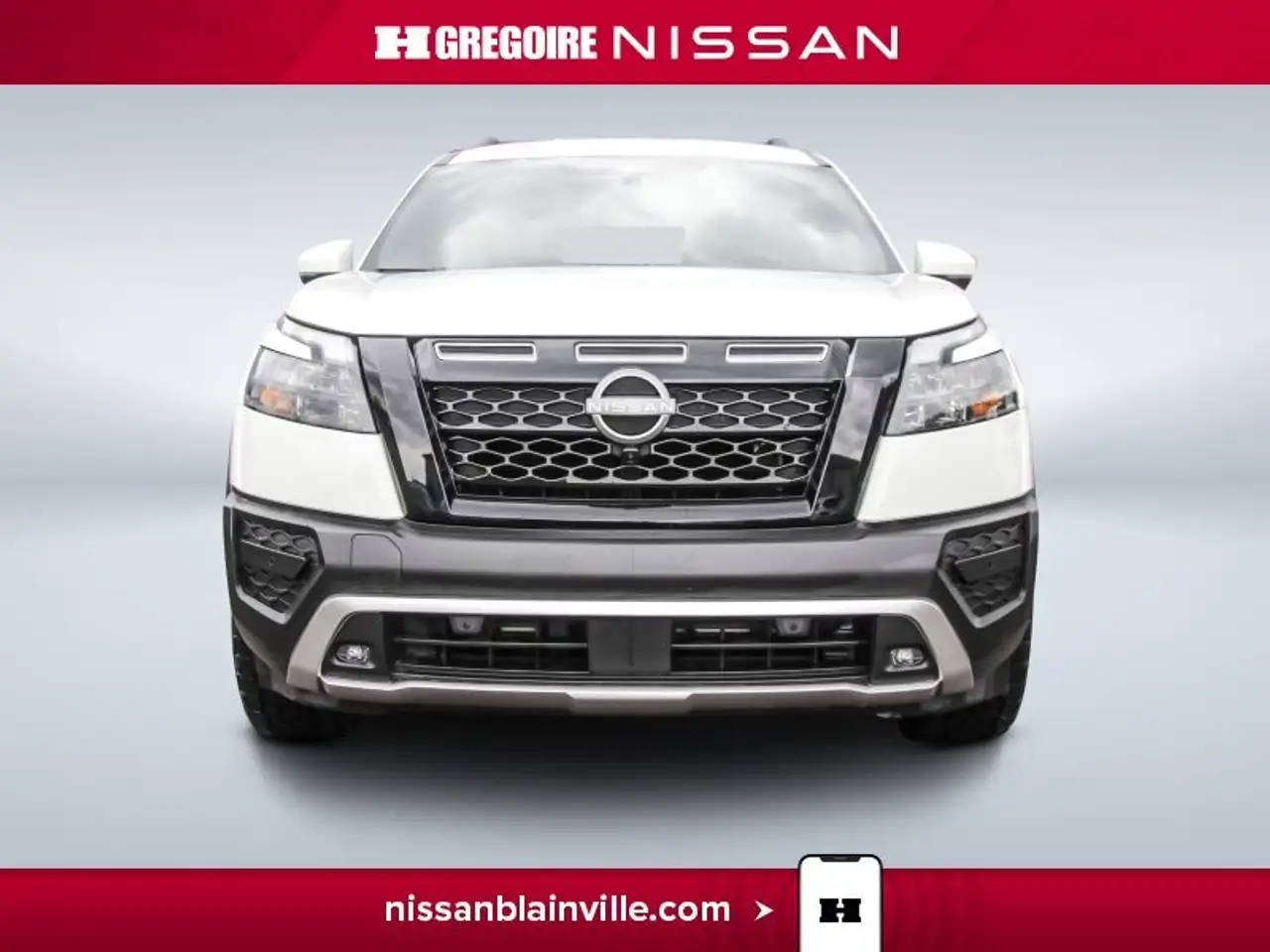 Nissan Pathfinder снимка Nissan Pathfinder