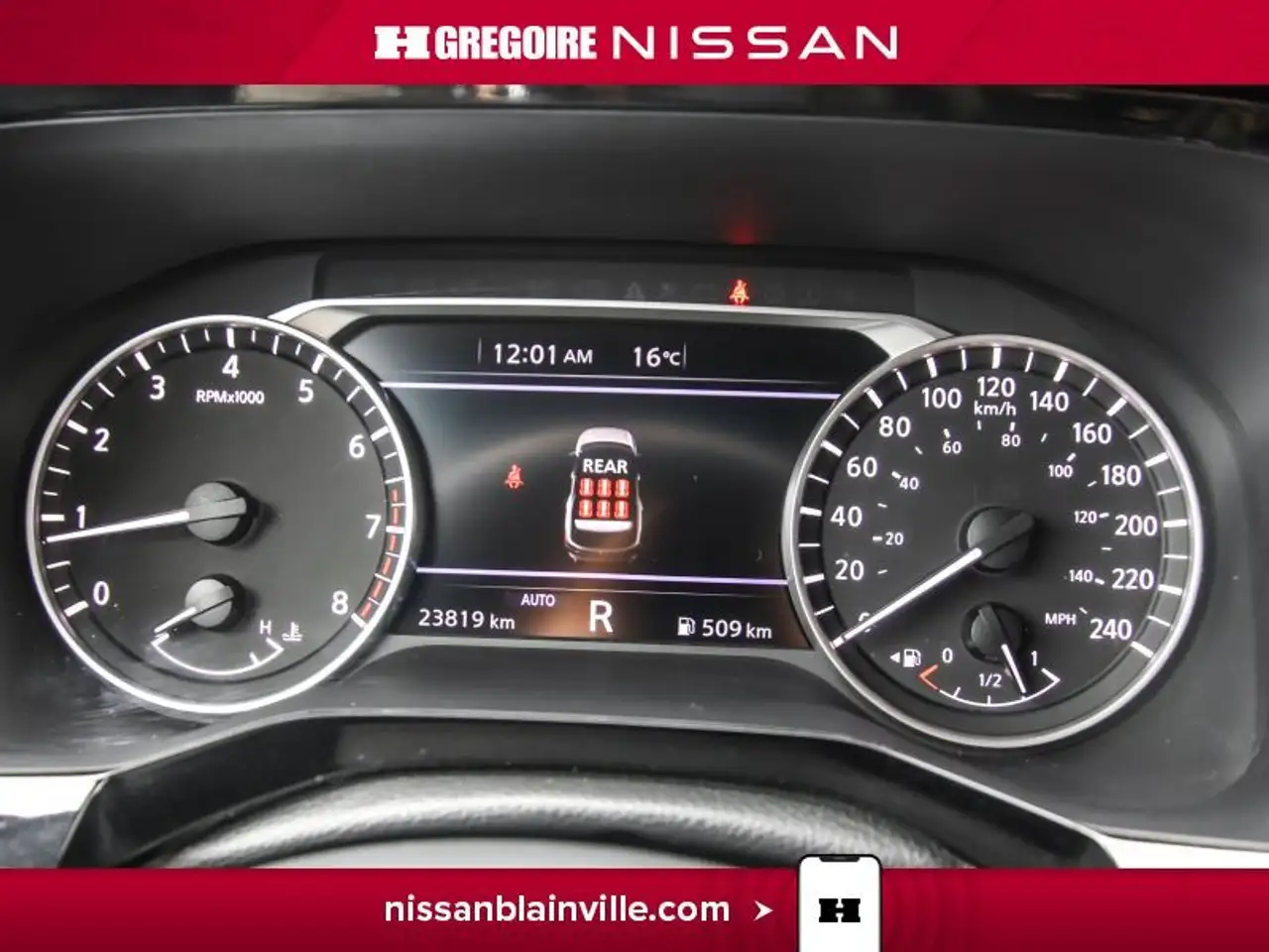 Nissan Pathfinder снимка Nissan Pathfinder