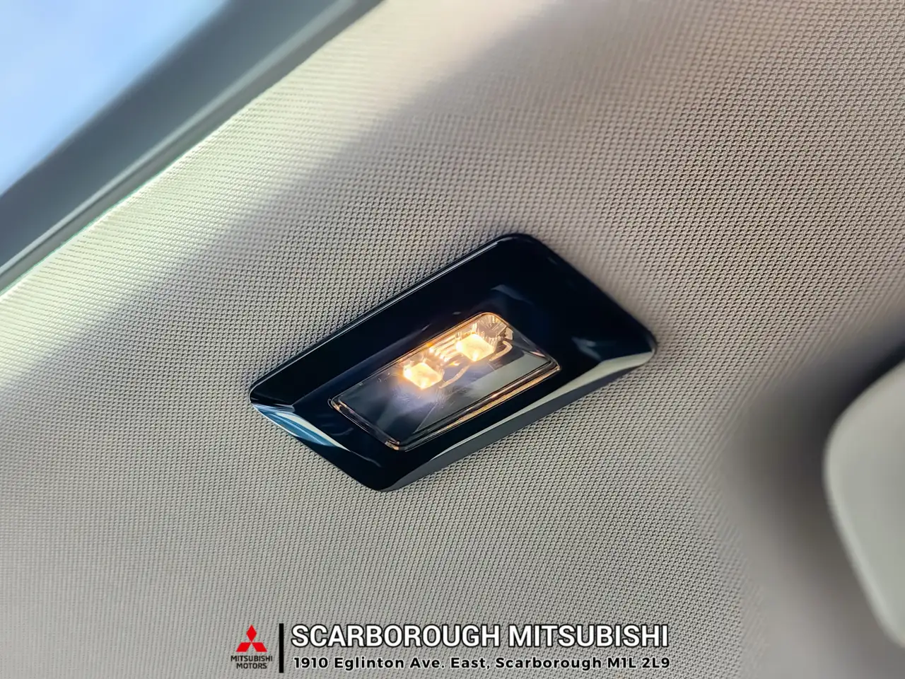 Mitsubishi Outlander снимка Mitsubishi Outlander
