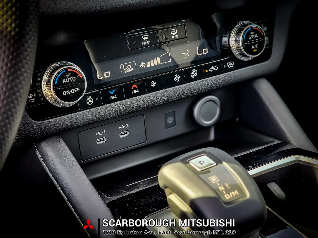 Mitsubishi Outlander снимка Mitsubishi Outlander