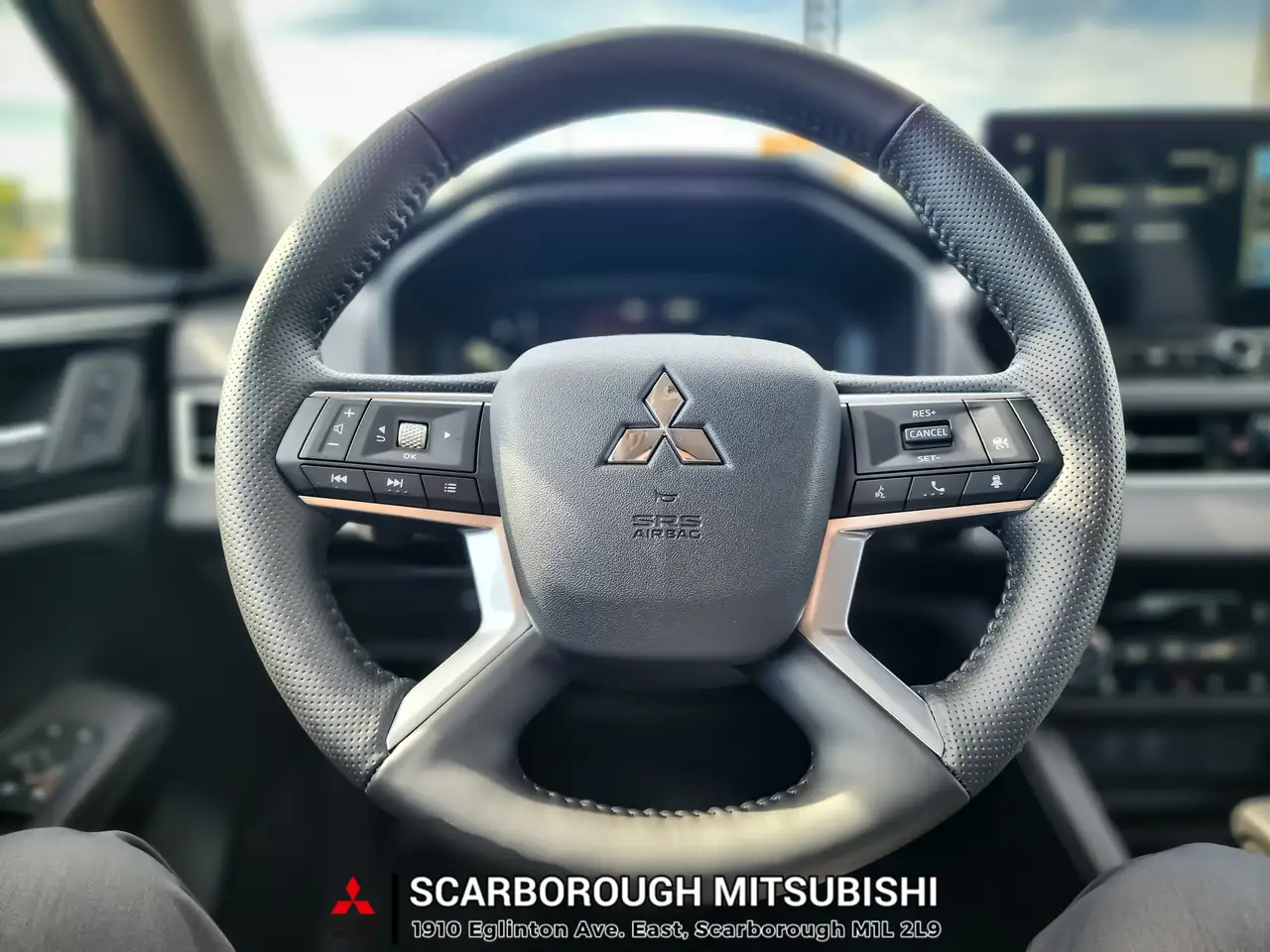 Mitsubishi Outlander снимка Mitsubishi Outlander