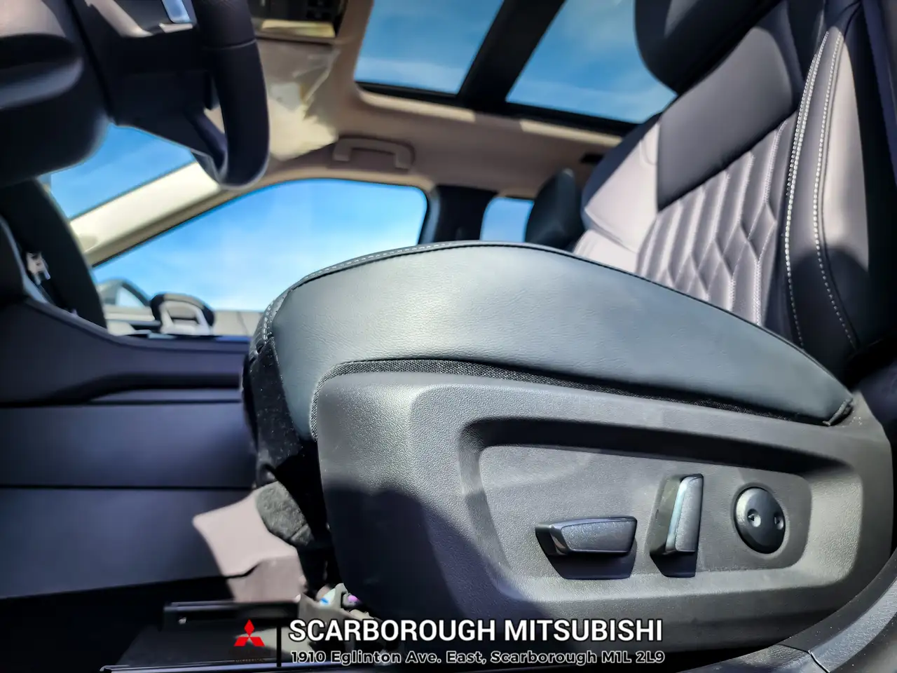 Mitsubishi Outlander снимка Mitsubishi Outlander