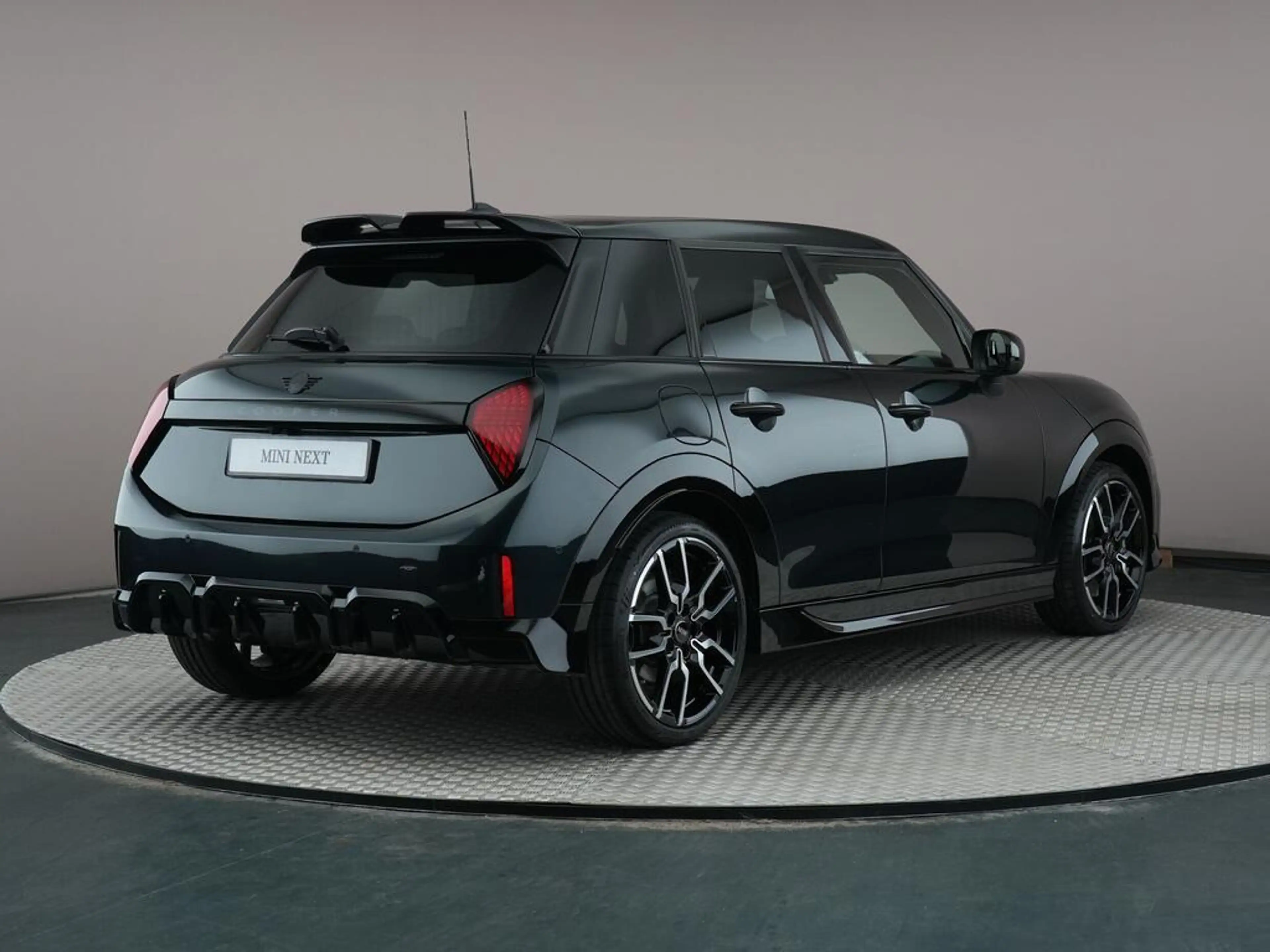 MINI Cooper C 5-Deurs | Pakket L + John Cooper Works Uitvoering — photo 8