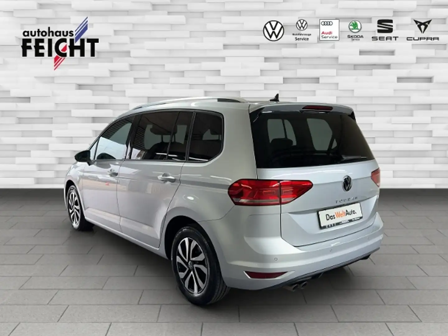 Volkswagen Touran 2.0 TDI Active+AHK+RFK+NAVI+ACC+7SITZ+APP Silber - 2