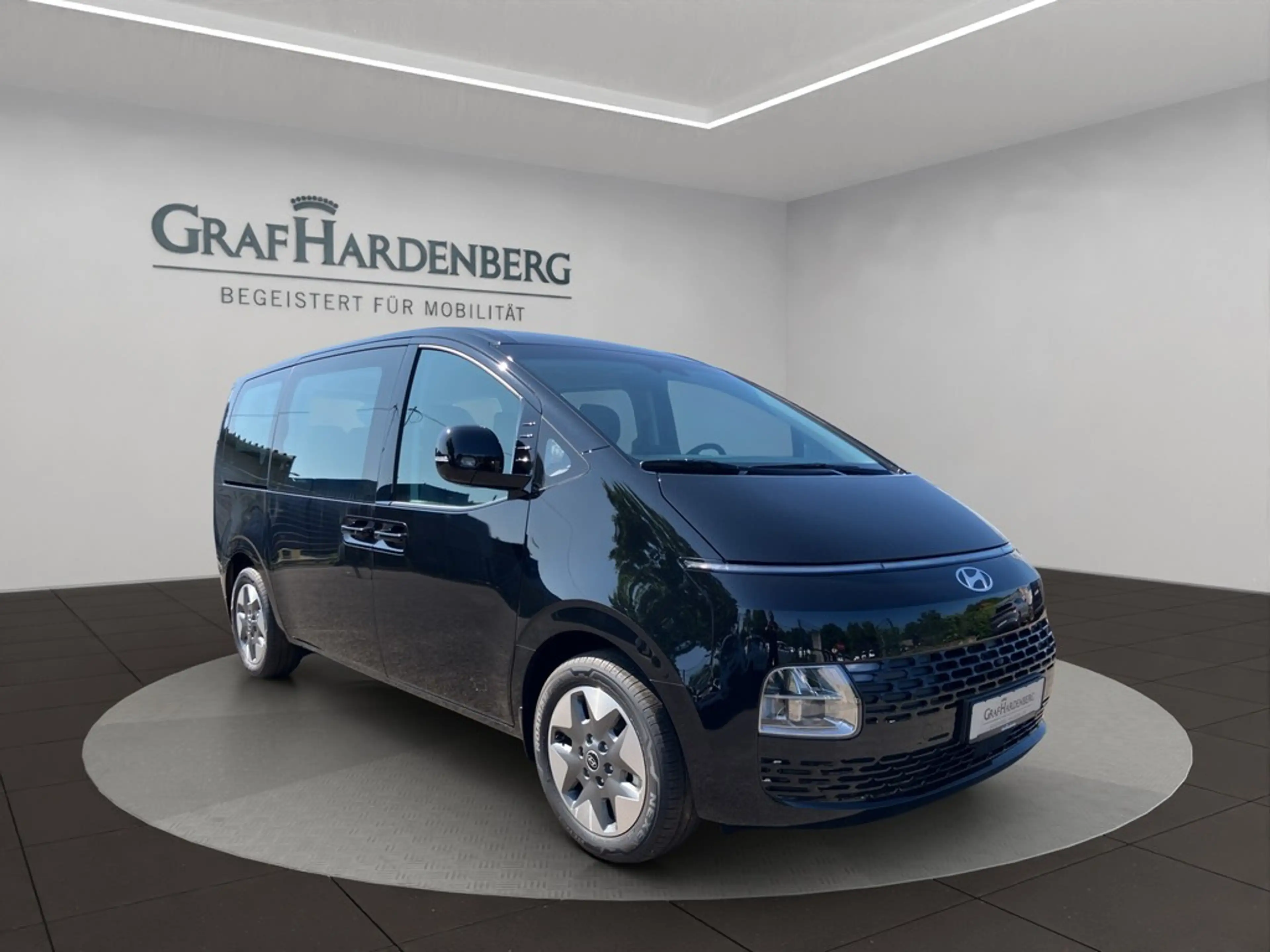 Hyundai STARIA 9 Sitz HEV 1.6 T-GDI Trend/SHZ NAVI Radio — photo 8