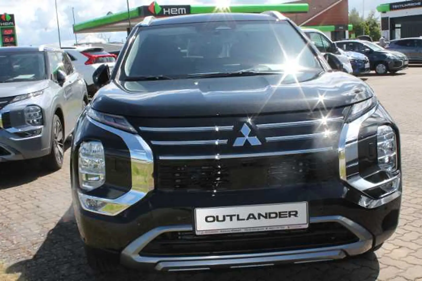 Mitsubishi Outlander 2.4L PHEV Intro Edition Schwarz - 2