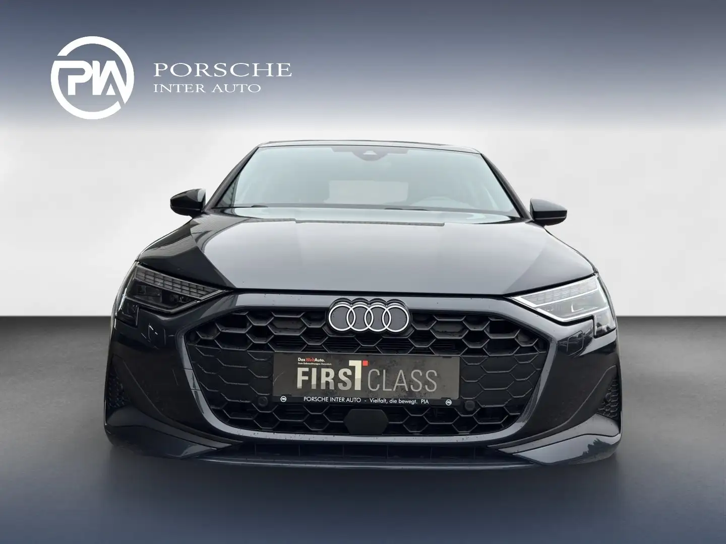 Audi A3 30 TFSI Grau - 2