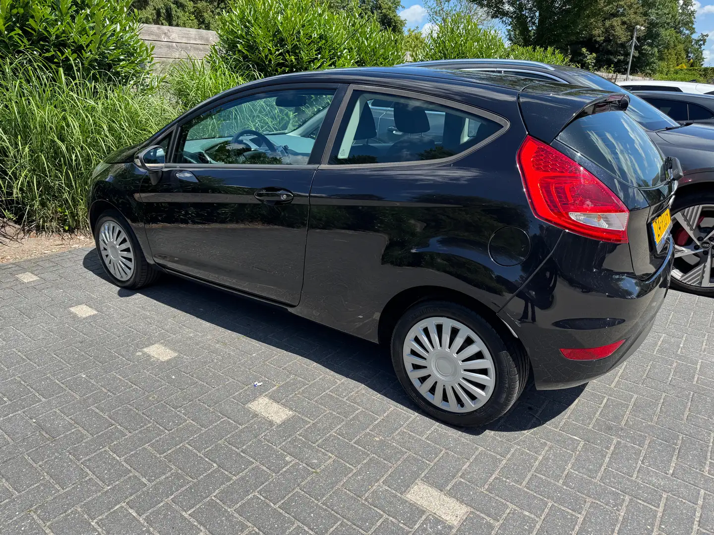 Ford Fiesta Fiesta 1.25 Limited Zwart - 2