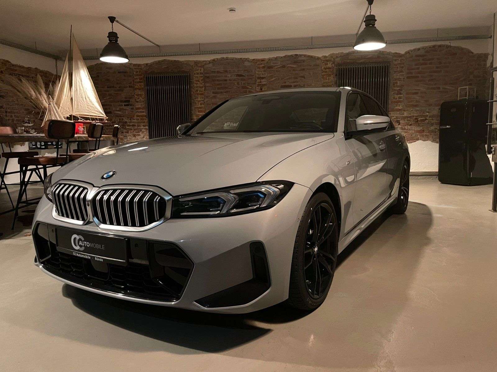 Second hand Bmw 3 Series 320