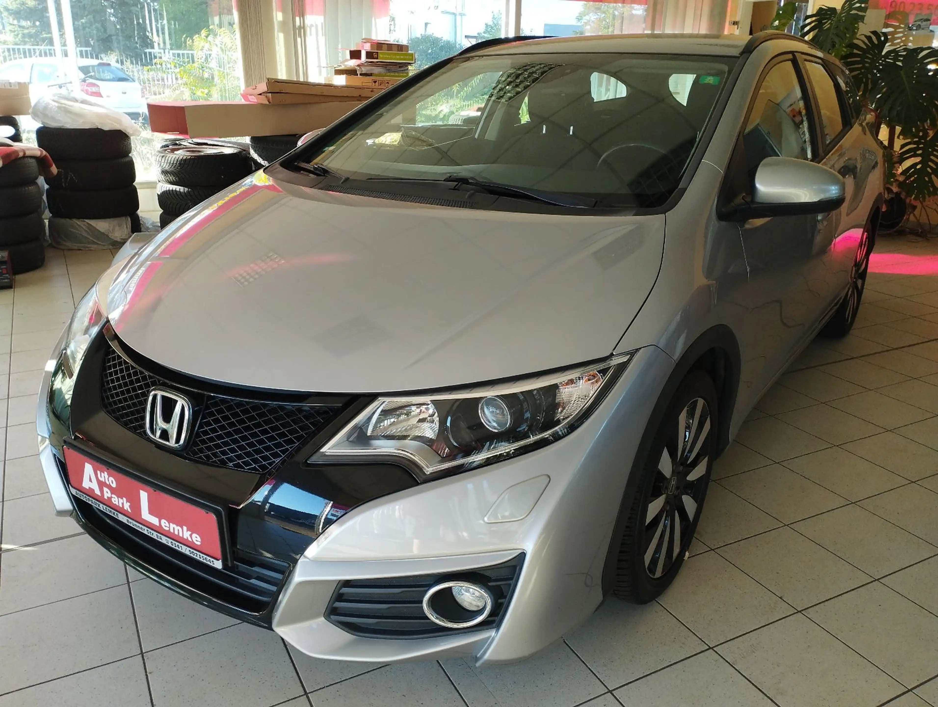 Honda Civic Tourer Elegance — photo 3