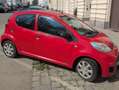 Peugeot 107 107 Junior 1,0 12V Junior Rot - thumbnail 2