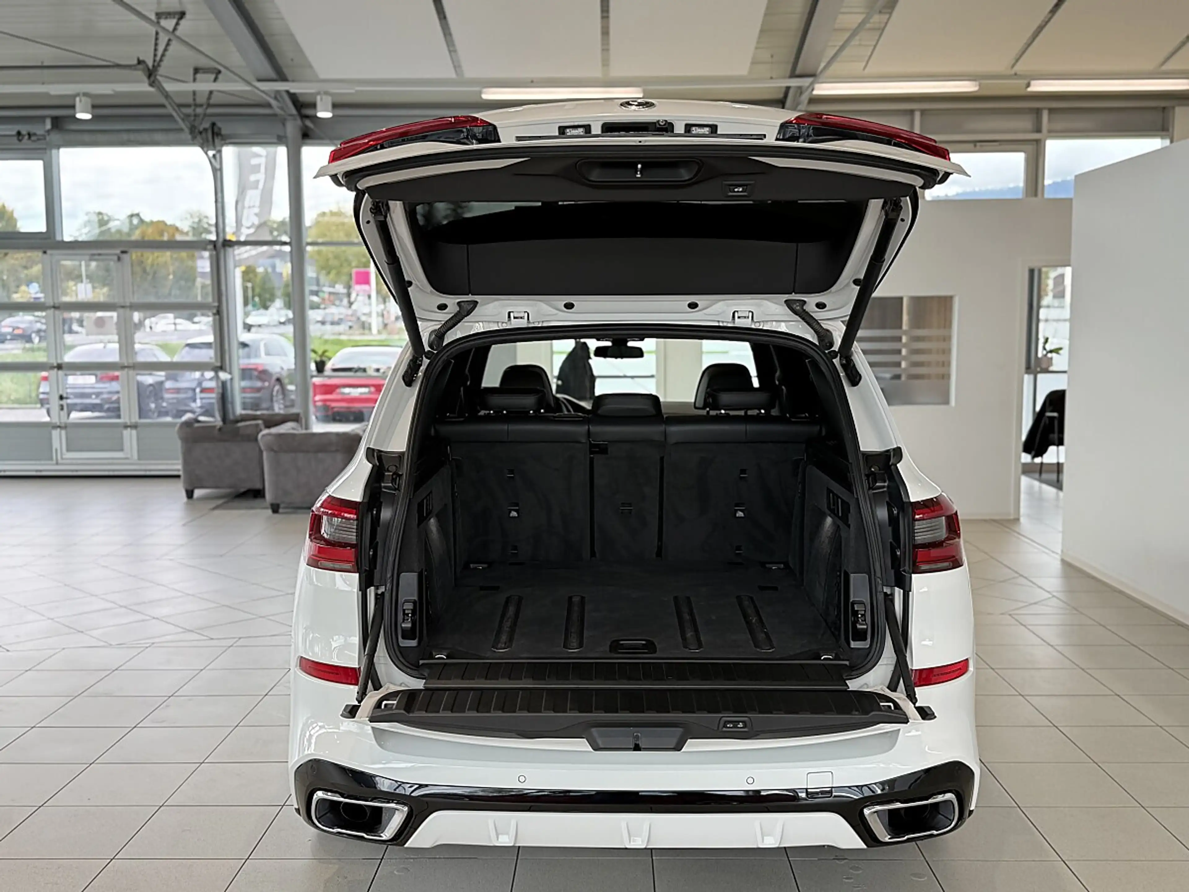 BMW X5 xDrive30d M-Sport Aut.*Panorama*Sitzkühlung*harman/kardon*360°*Spur*Totwinkel — photo 6