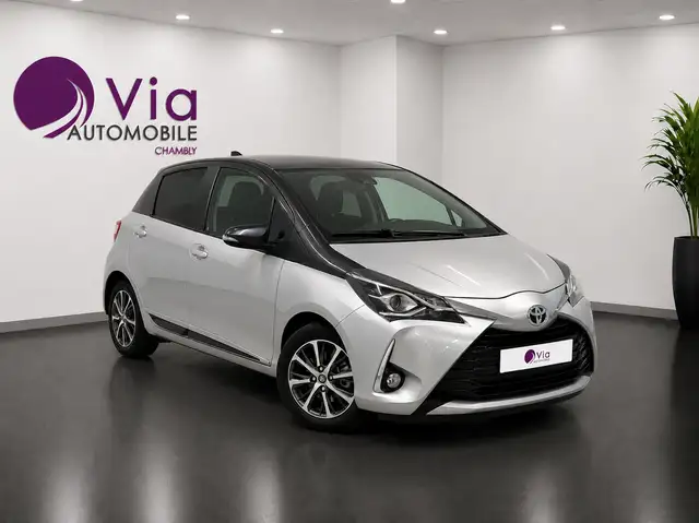 Toyota Yaris view 3