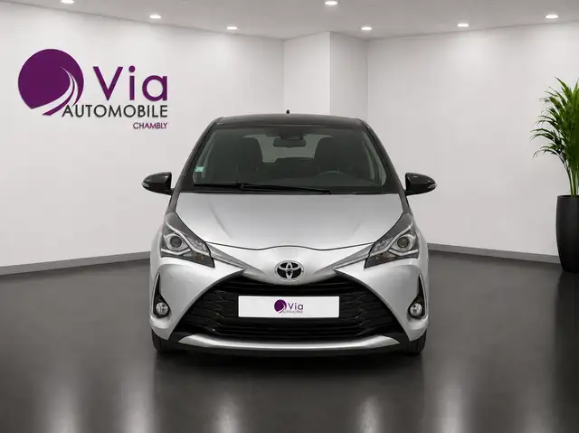 Toyota Yaris view 2
