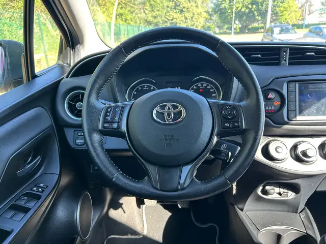 Toyota Yaris view 14