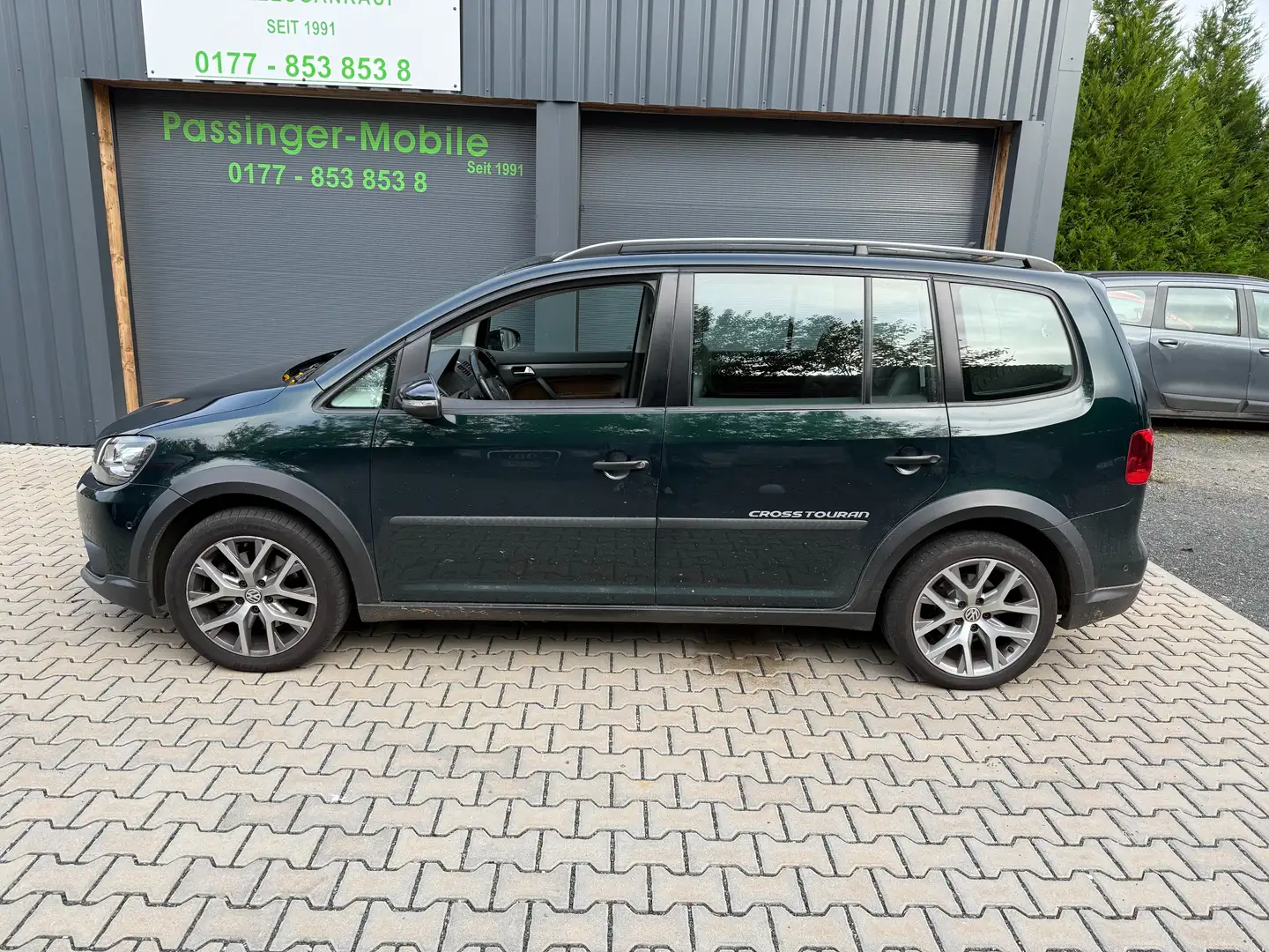 Volkswagen Touran Touran Cross1.4 TSI BiFuel DSG Highline/Leder/Pano Grün - 1