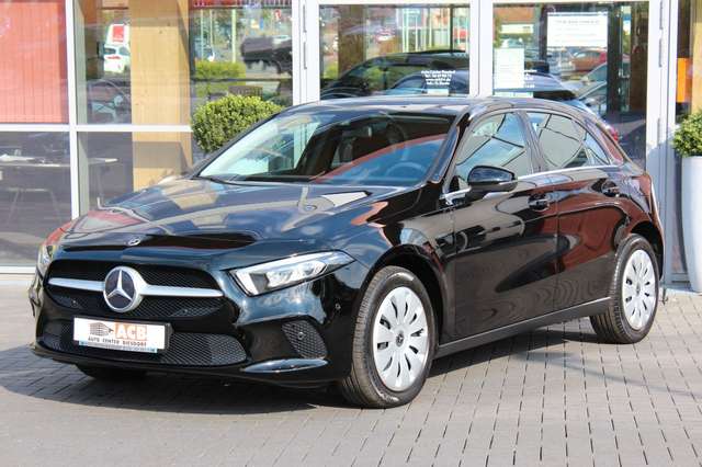 Mercedes-Benz A 250 e 8G-DCT LED Business-P MBUX Navi Wide RFK
