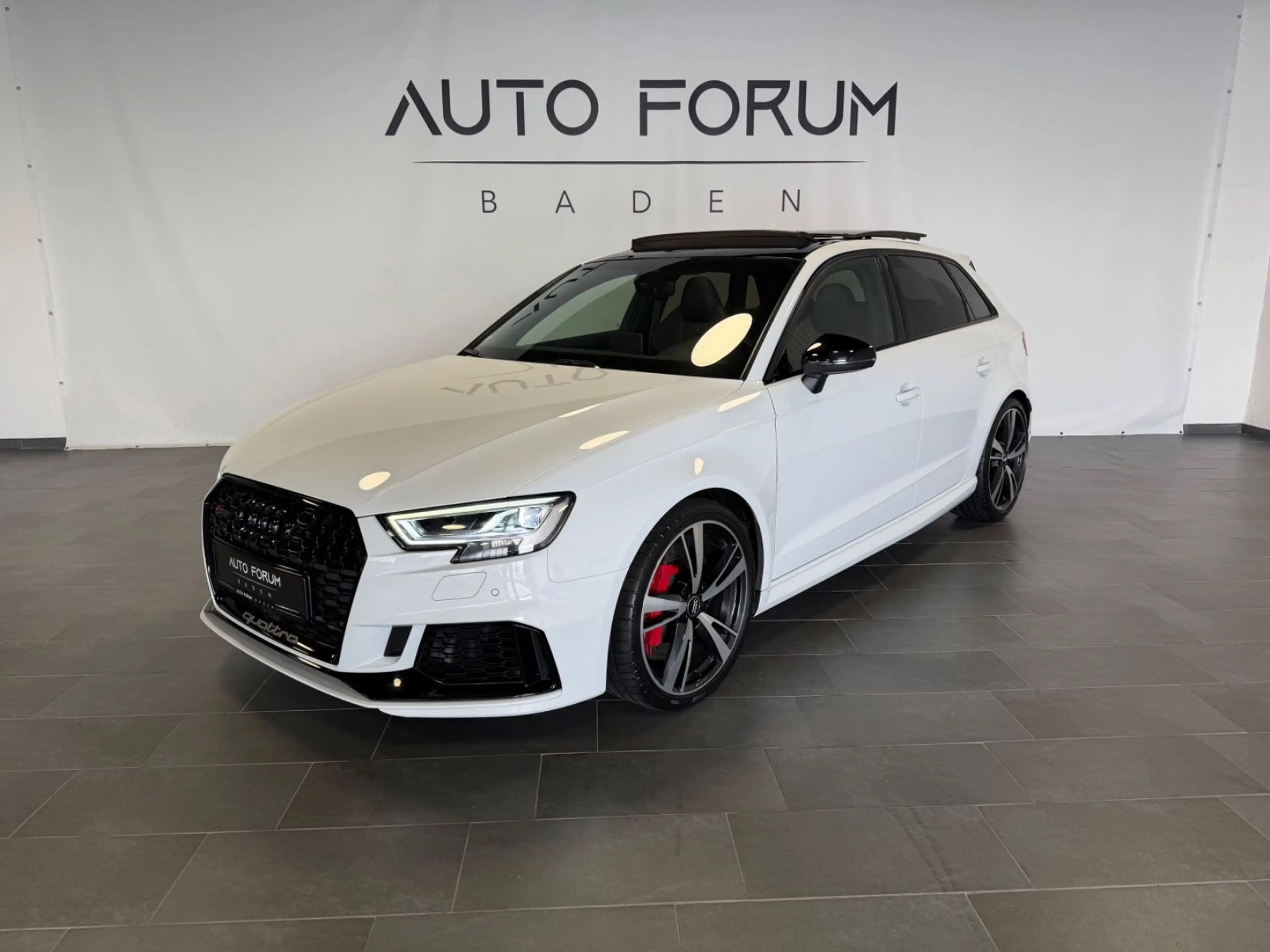 Audi RS3 Sportback 2.5TFSI*Pano*ACC*Lane*Side*Matrix* — photo 3