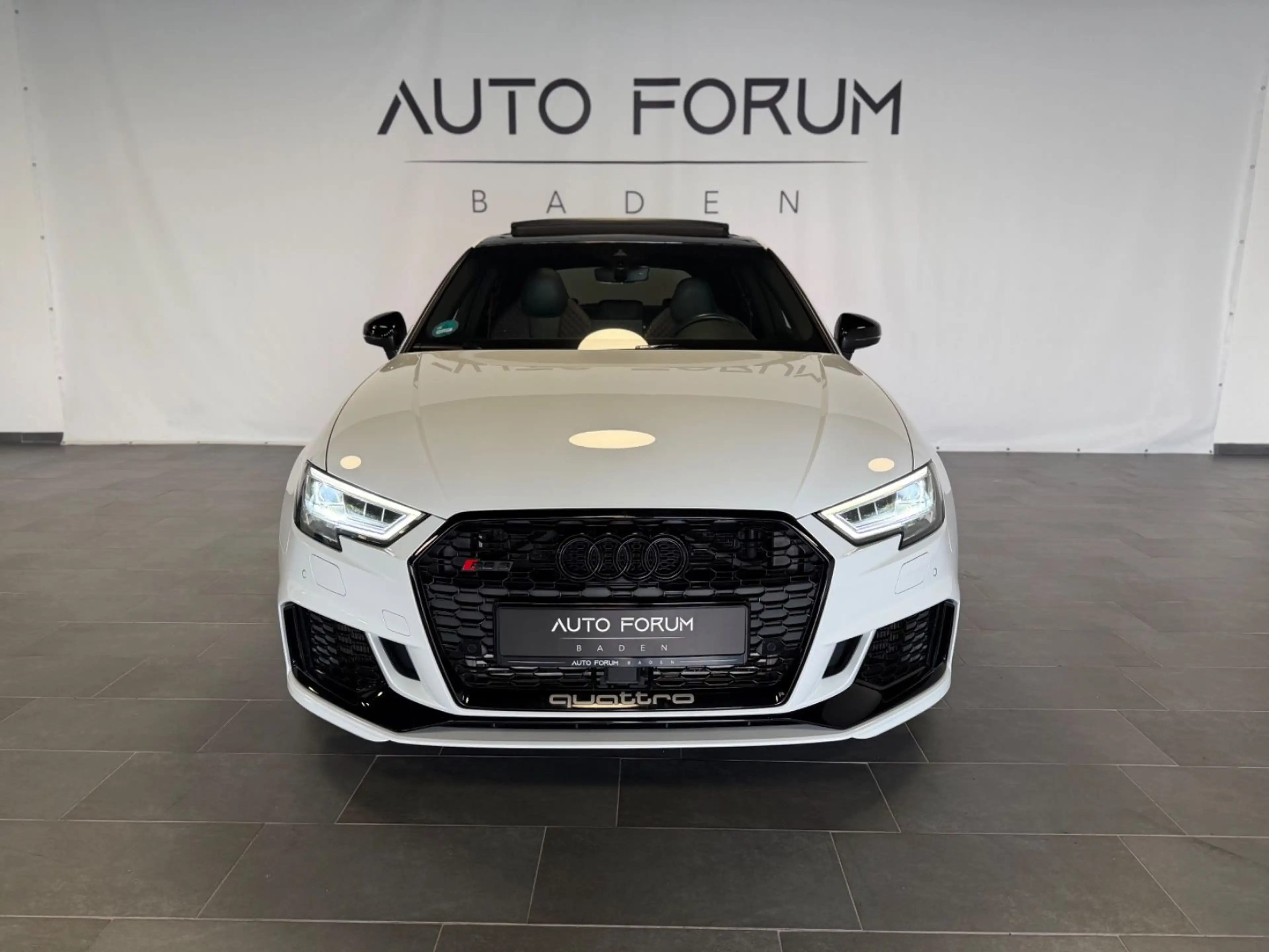 Audi RS3 Sportback 2.5TFSI*Pano*ACC*Lane*Side*Matrix* — photo 2
