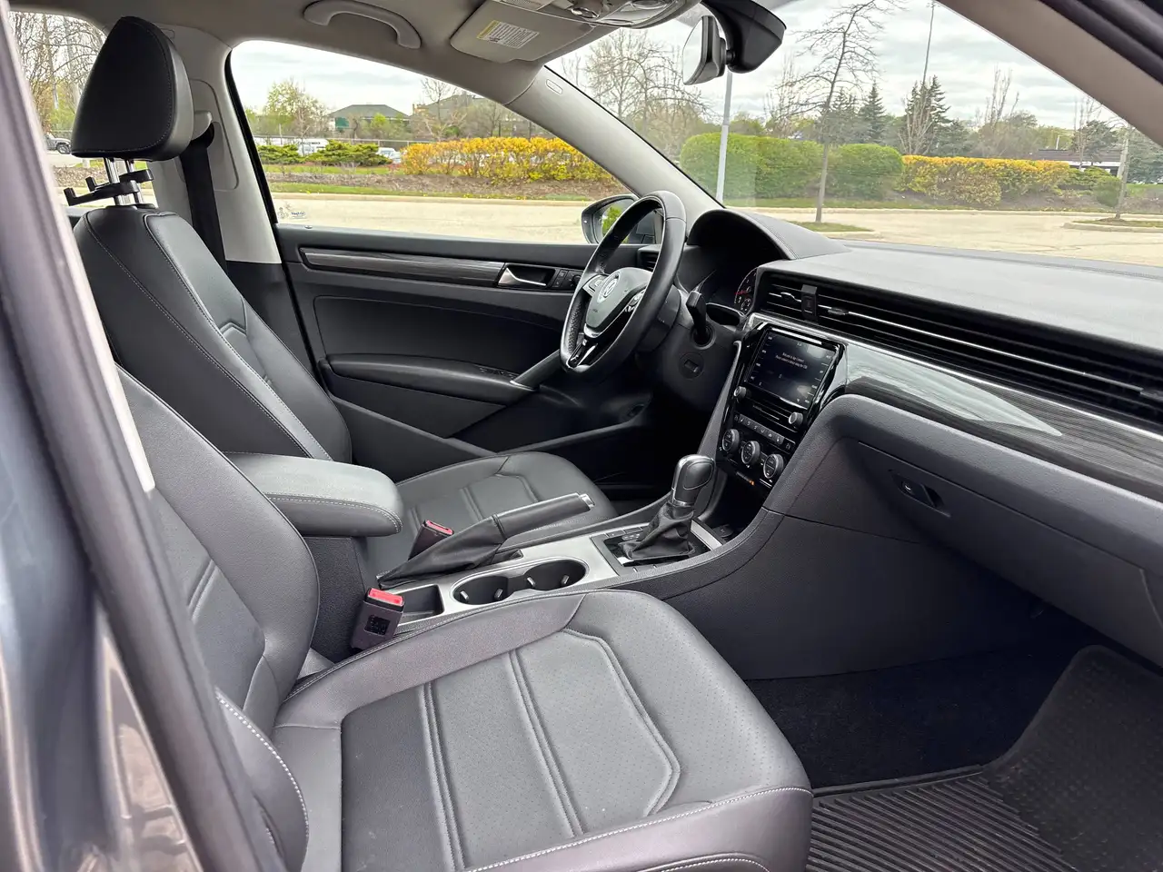 Volkswagen Passat photo Volkswagen Passat