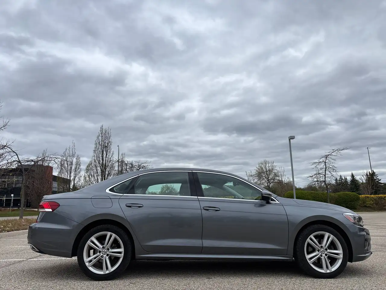Volkswagen Passat photo Volkswagen Passat