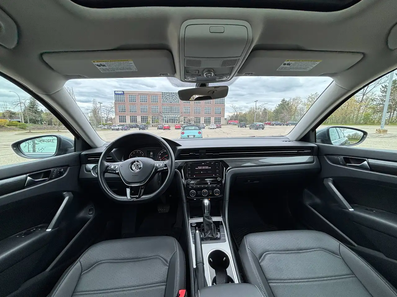 Volkswagen Passat photo Volkswagen Passat