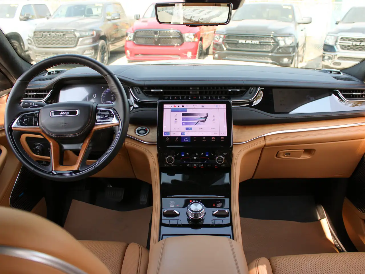 Jeep Grand Cherokee fotografie Jeep Grand Cherokee