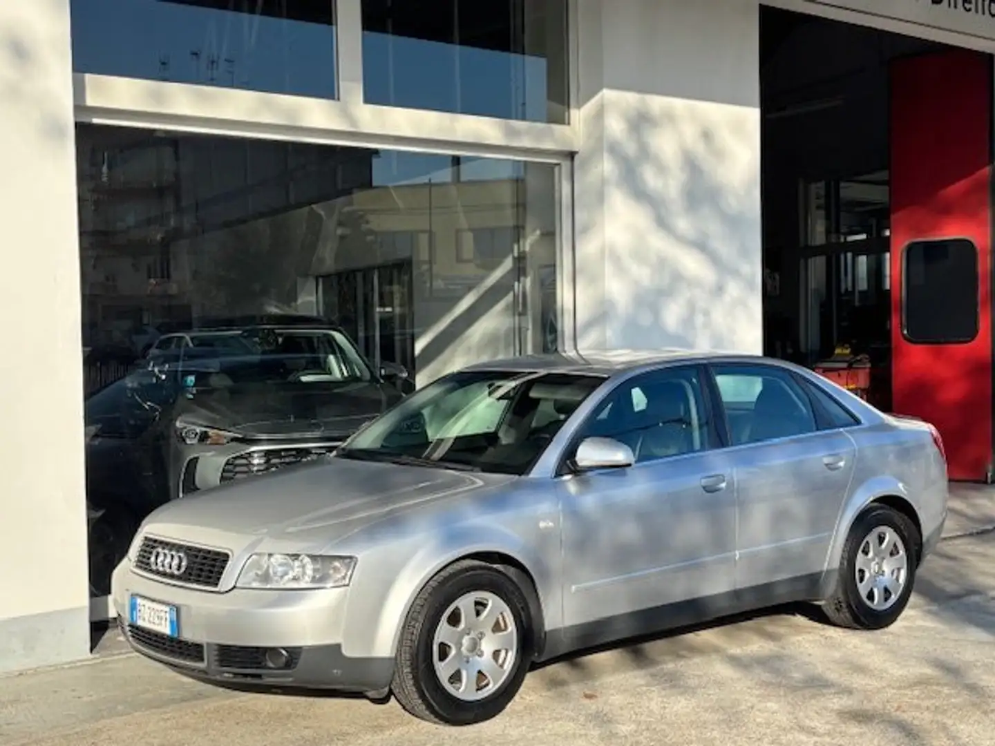 Audi A4 A4  Berlina 2.0 130cv   Uniproprietario Silber - 1