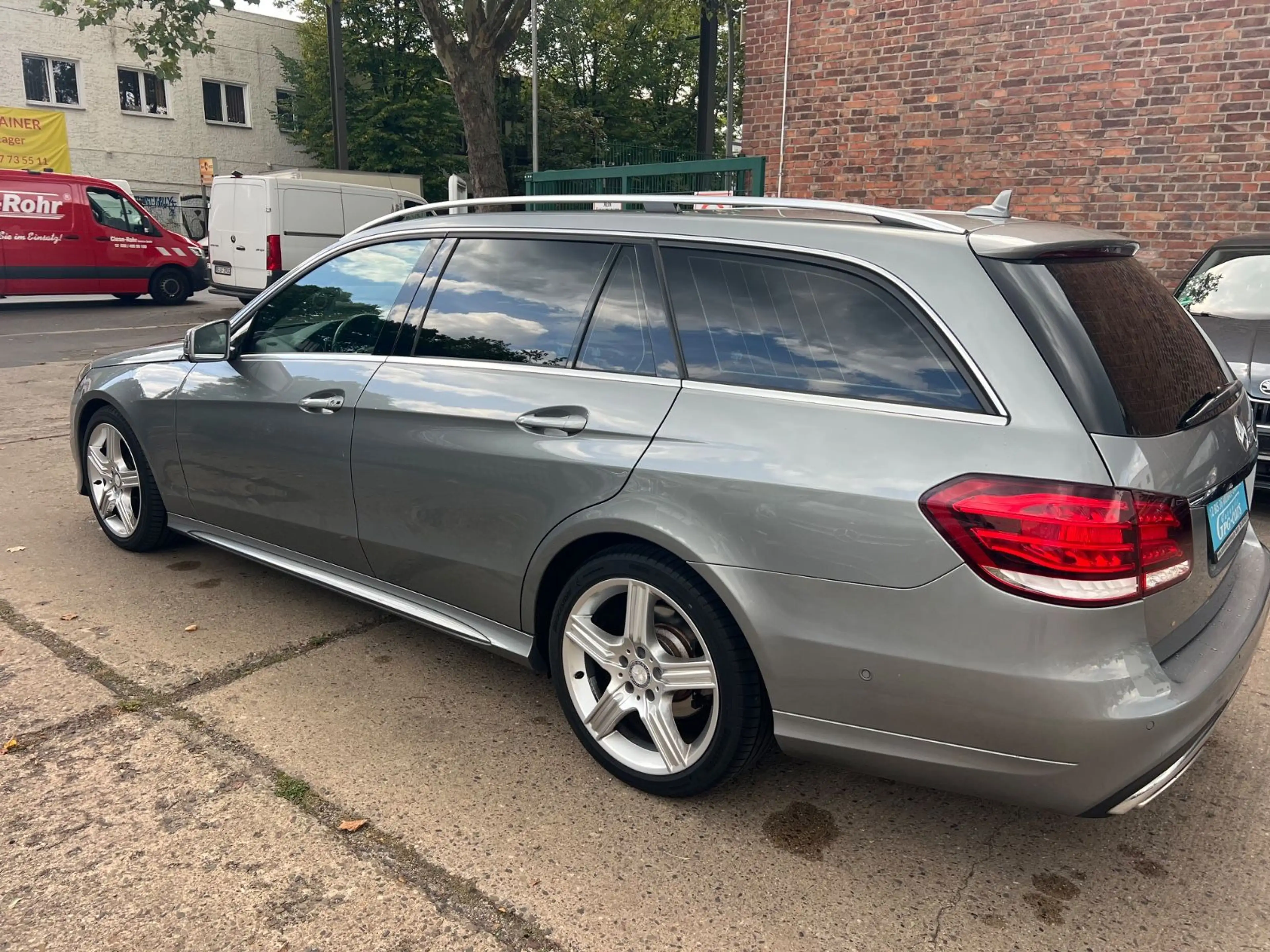 Mercedes-Benz E 250 E T-Modell E 250 CGI BlueEfficiency — photo 4