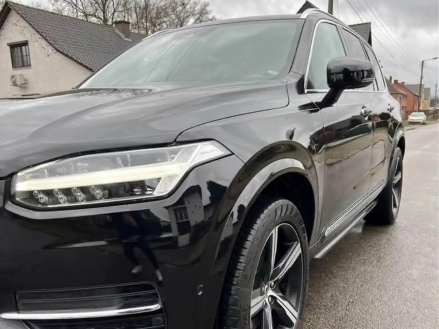 Volvo XC90 D5 Inscription Premium Edition AWD 235 Aut. Yellow - 1