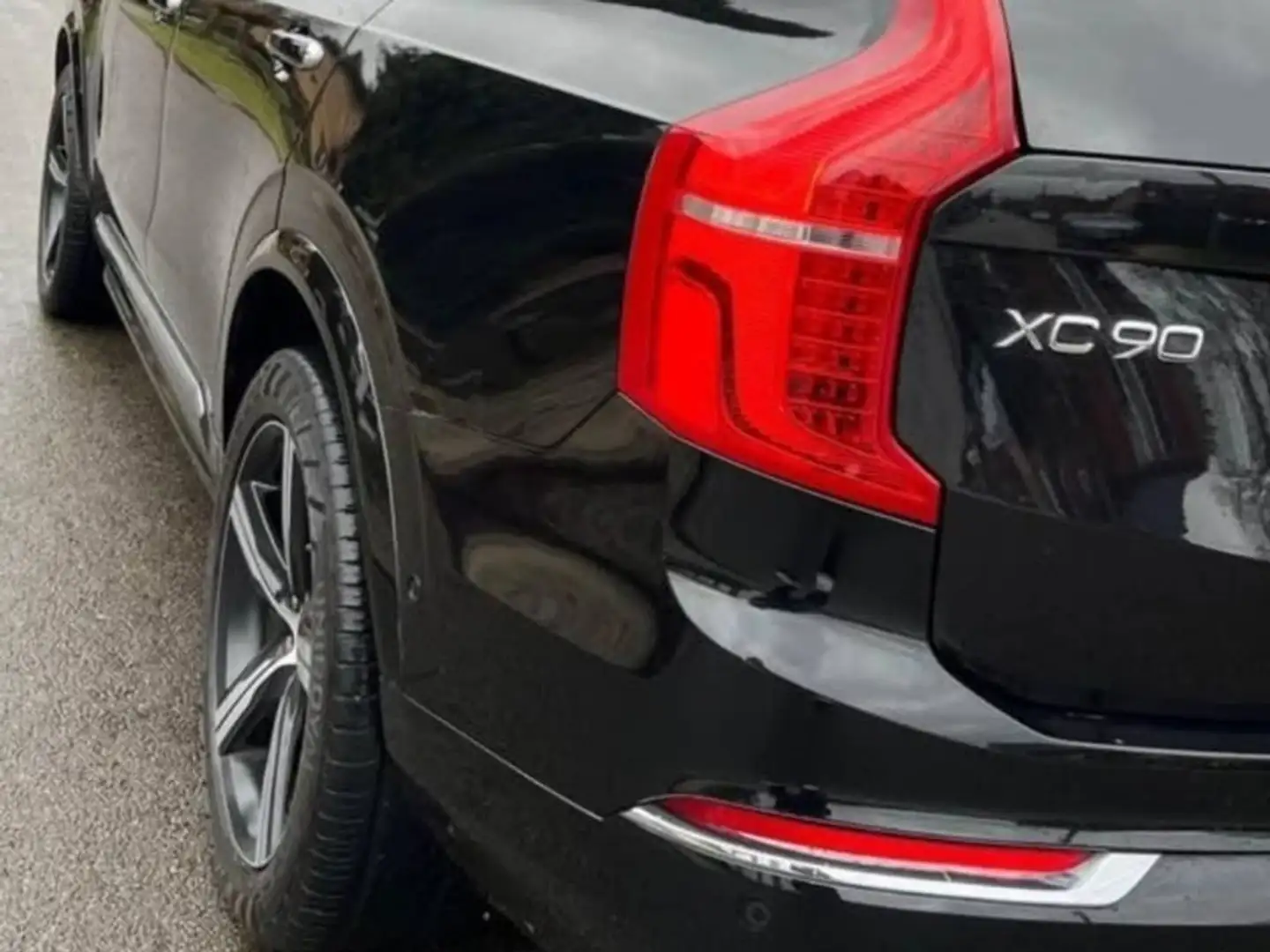 Volvo XC90 D5 Inscription Premium Edition AWD 235 Aut. Yellow - 2