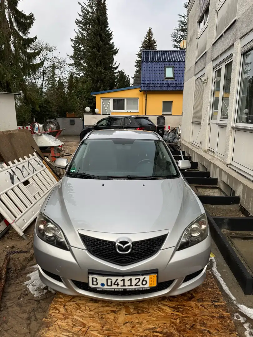 Mazda 3 1.6 Sport Comfort - 1