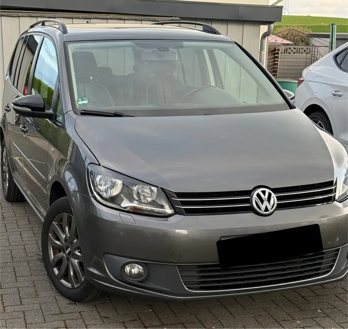 Volkswagen Touran Match, TDi, 7 Sitze, Klima Grau - 1