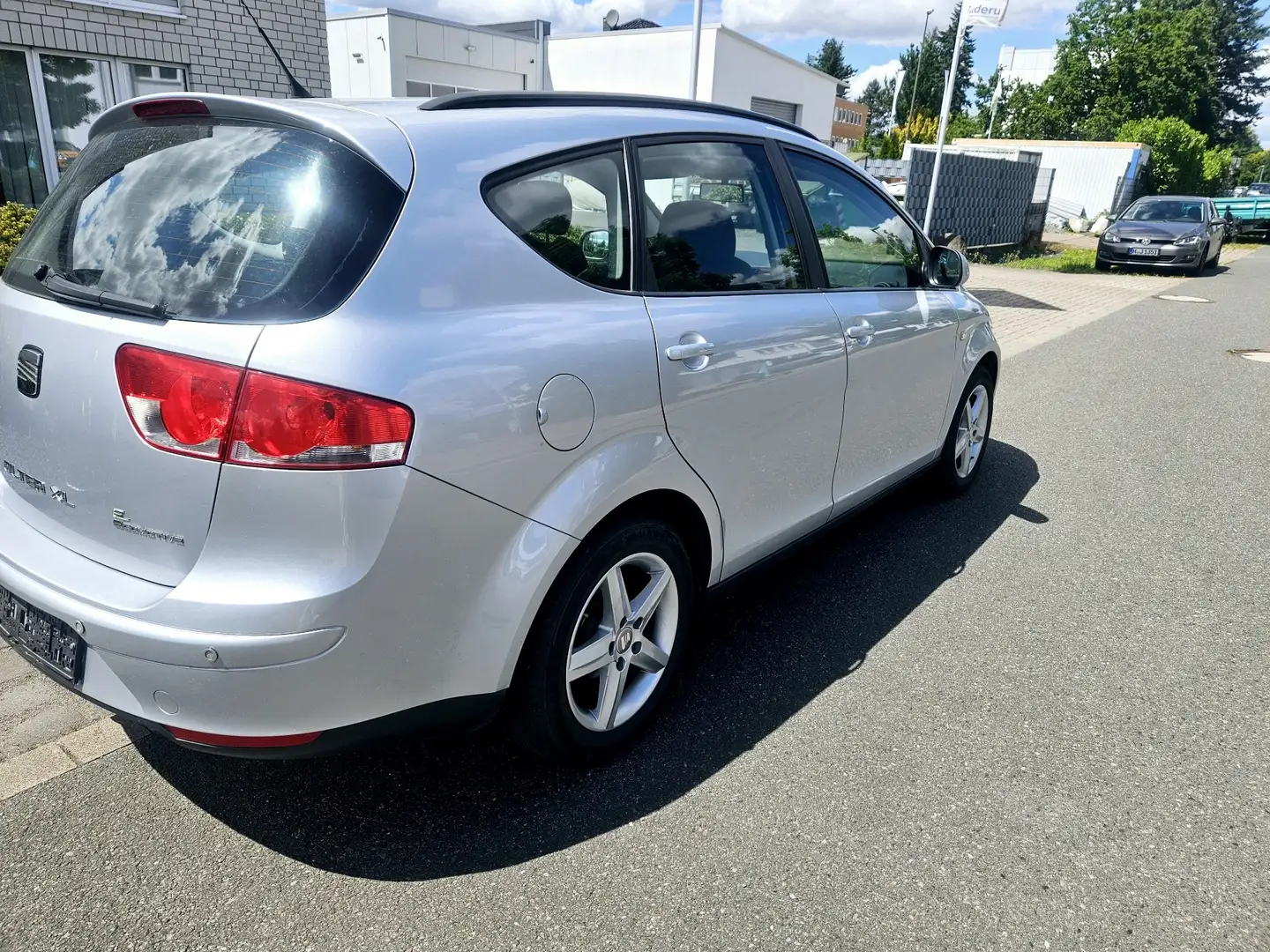 SEAT Altea XL Reference Ecomotive 1,6 TDI Scheckheft gepflegt Grau - 2