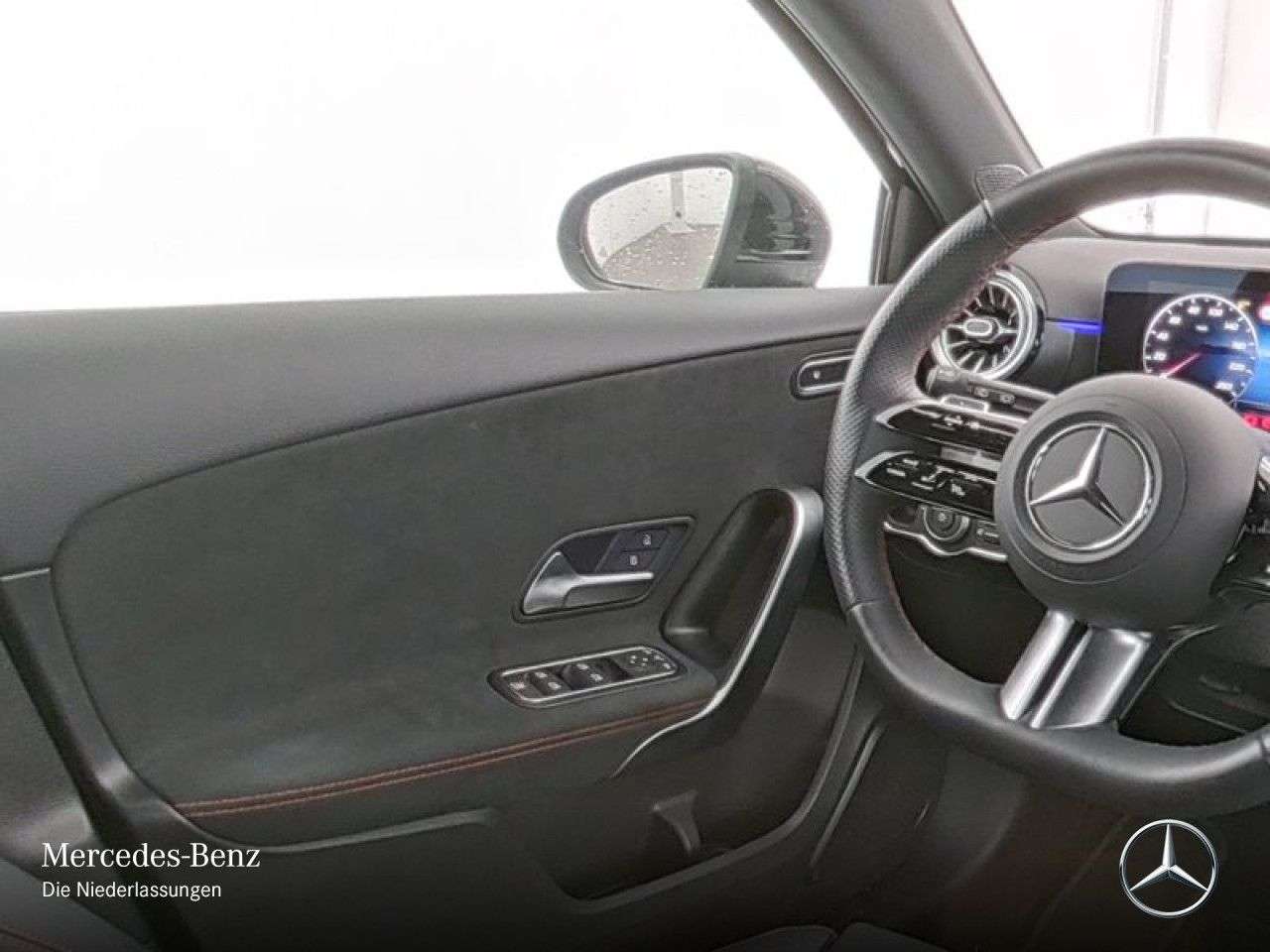 Mercedes-Benz A 220