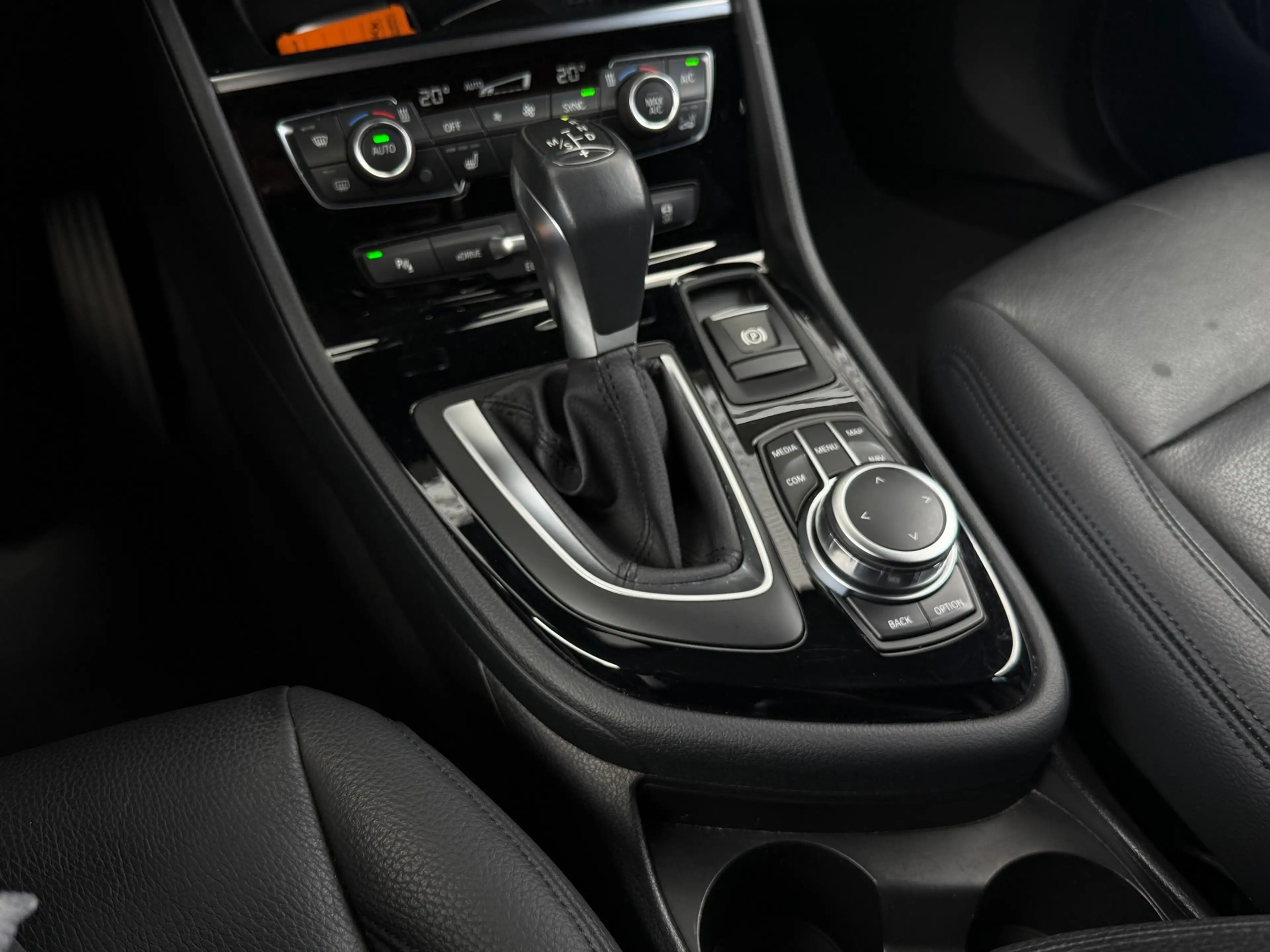BMW 225 2-serie Active Tourer 225xe iPerformance High Exec — photo 24
