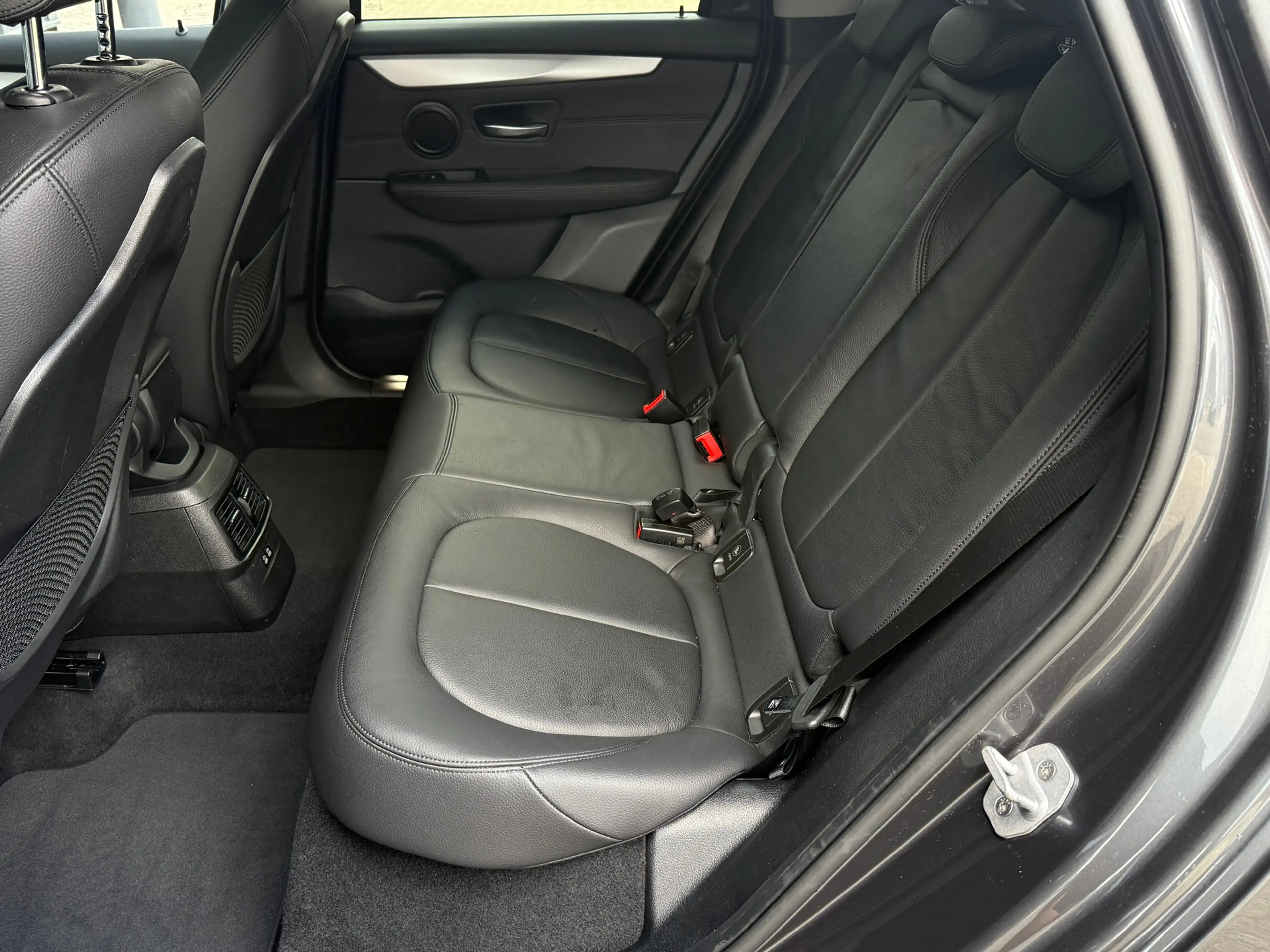 BMW 225 2-serie Active Tourer 225xe iPerformance High Exec — photo 27